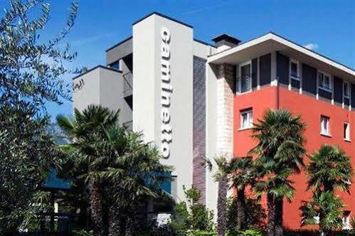 Albergo Al Caminetto Torbole Sul Garda Kültér fotó
